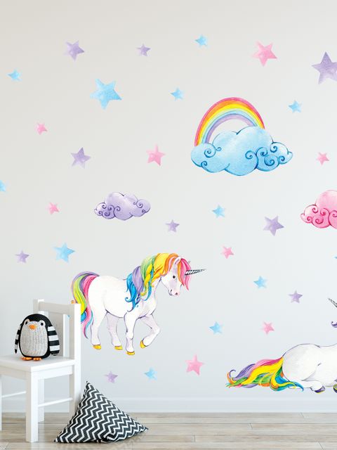 Niedliches Einhorn mit Regenbogen Wandtattoo