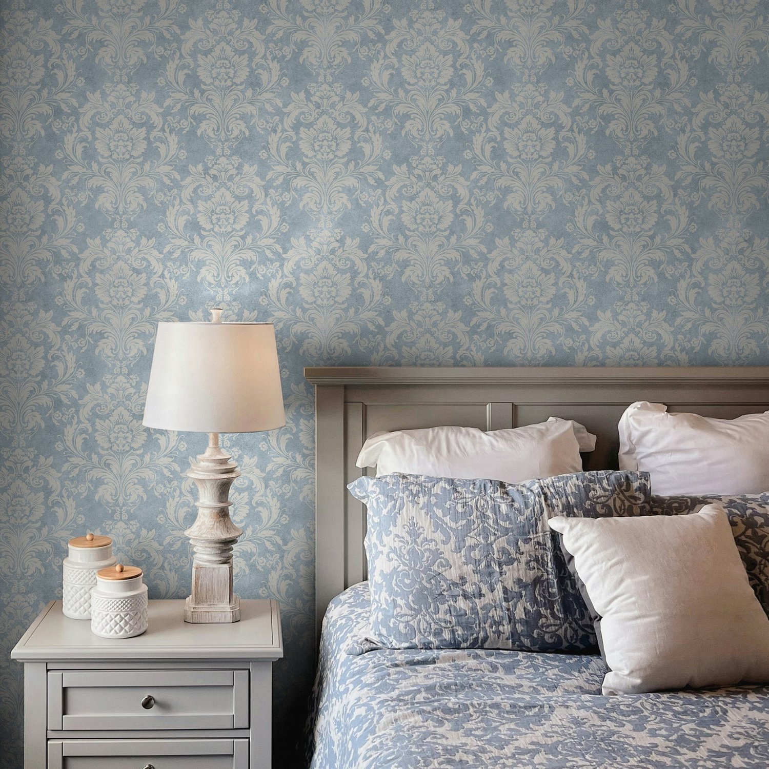 Vintage Damask Pattern Design Wallpaper - Peel and Stick