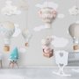 Papier peint petites montgolfières et nuages