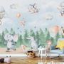 Papier peint animaux mignons dansant dans la forêt pour enfants