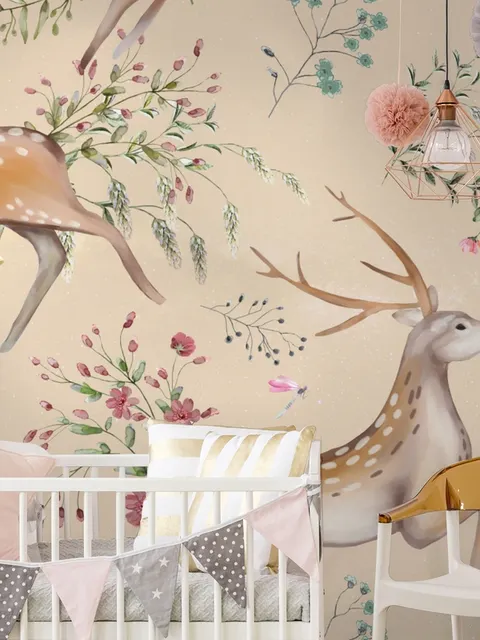 Papier peint panoramique de la chambre d'enfant avec des fleurs et des cerfs