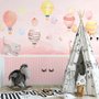 Papier peint panoramique ciel rose aquarelle avec chat mignon et montgolfières