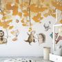 Papier peint feuilles d'automne avec animaux de dessins animés