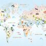 Papier peint carte monde bleu rose jaune animaux cartoon