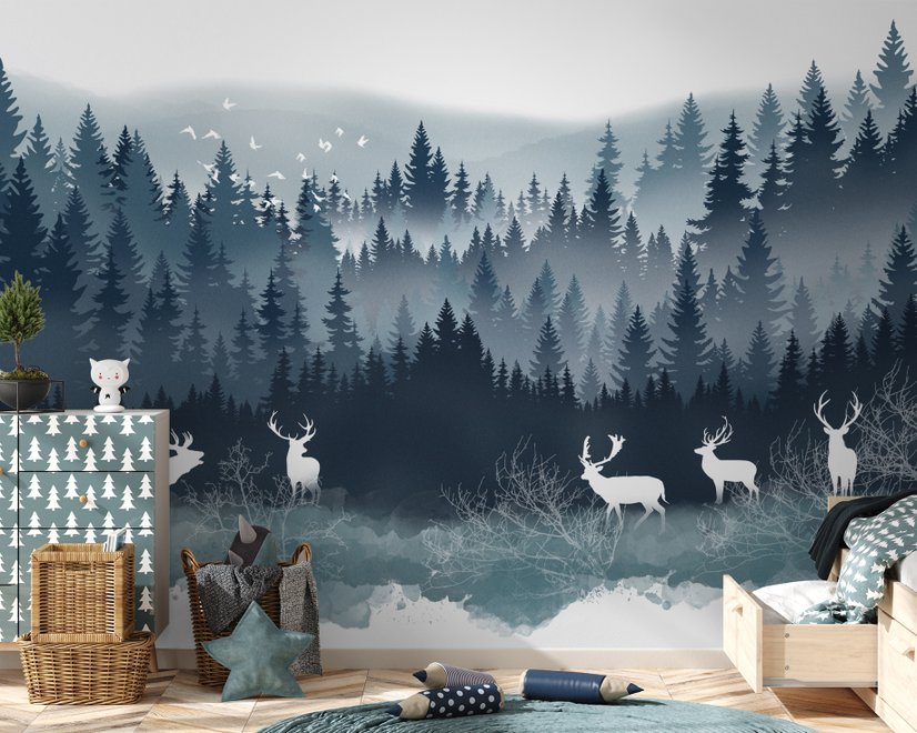 Fototapete mit nebliger Waldlandschaft und gehörntem Hirsch
