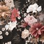 Realistische Dunkle Blumen Fototapete