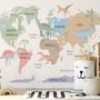 Papier peint carte monde dinosaures enfants