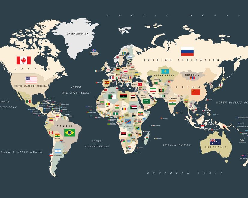 Politische Weltkarte mit Länderflaggen Fototapete