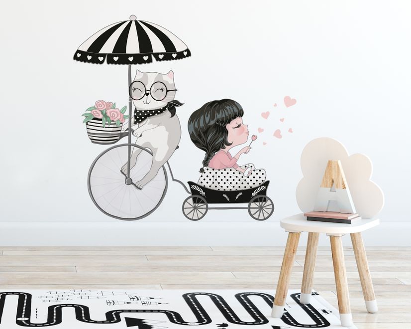 Niedliche Katze und schönes Mädchen auf dem Fahrrad Wandtattoo