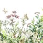 Papier peint panoramique de fleurs sauvages et de feuilles fraîches vertes