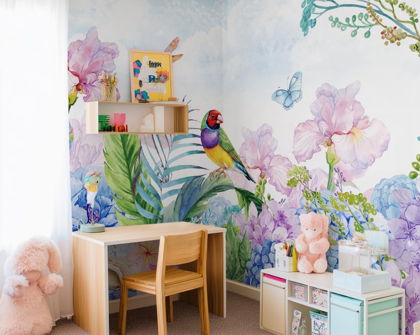 Papier peint panoramique hortensias et pivoines avec perroquet