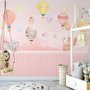 Papier peint panoramique ciel rose aquarelle avec chat mignon et montgolfières