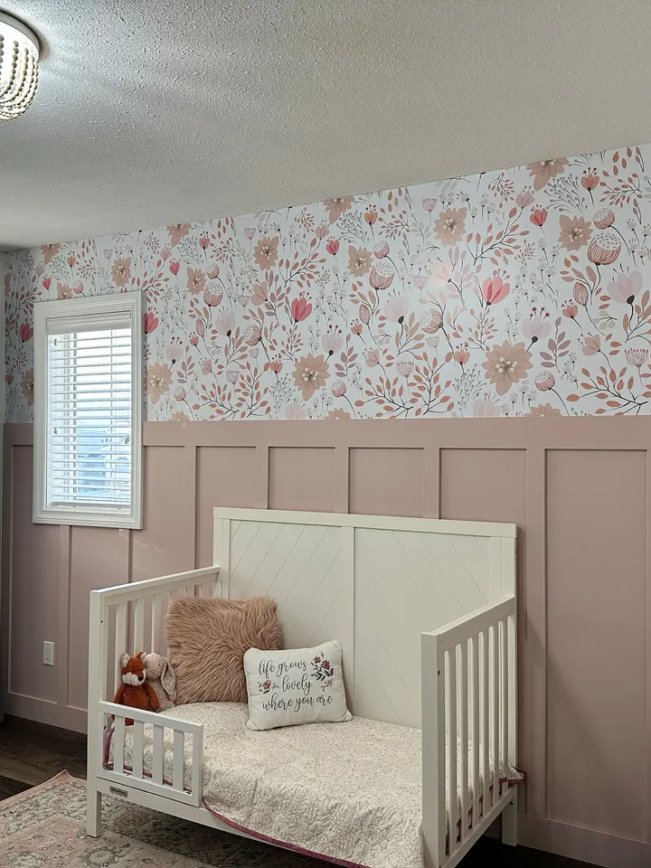 Kids Soft Light Pink / Blue Wildflowers Floral Pattern Wallpaper Mural