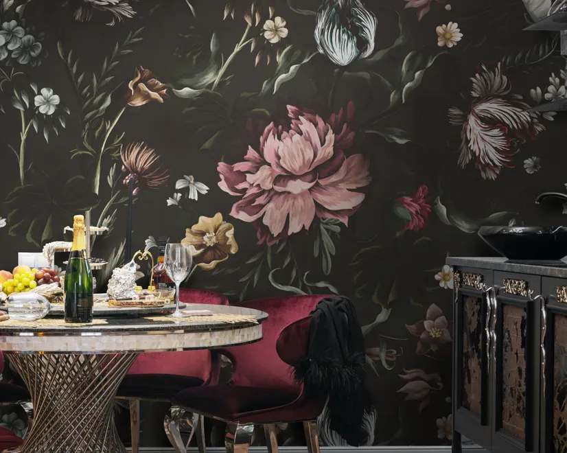 Fleur hollandaise Pivoine avec tulipes Papier peint panoramique foncé