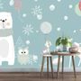 Cartoon-Bär und Tierfreunde mit Schneeflocken Fototapete