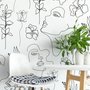 Sanfte Frauenfigur mit floraler Zeichnung Line Art Fototapete