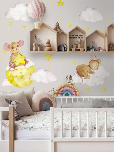 Kinder-Wandtattoo Aquarell-Maus auf dem gelben Mond mit kleinen Sternen