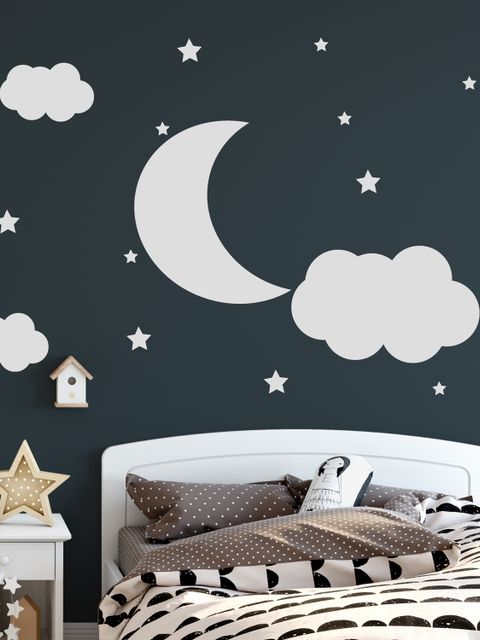 Wandtattoo Weißer Halbmond mit Wolken fürs Kinderzimmer