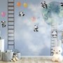Papier peint panoramique pandas cartoon dans le ciel