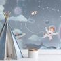 Papier peint panoramique de l'espace pour garçons - Planètes brillantes et astronautes