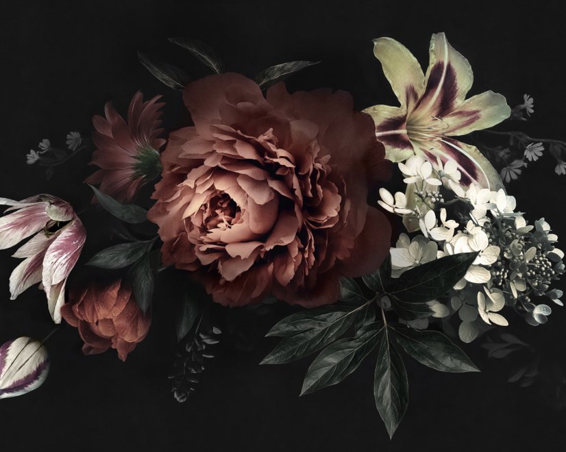 Dunkles Blumenbouquet mit roter Pfingstrose und Lilie Fototapete