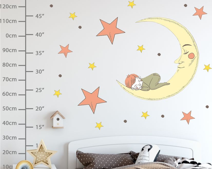 Wandtattoo Lächelnder Mond mit orangefarbenen und gelben Sternen für das Kinderzimmer